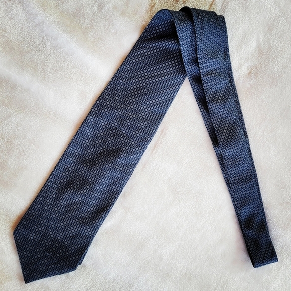 Vintage Gucci Geometric Tie - Picture 5 of 9
